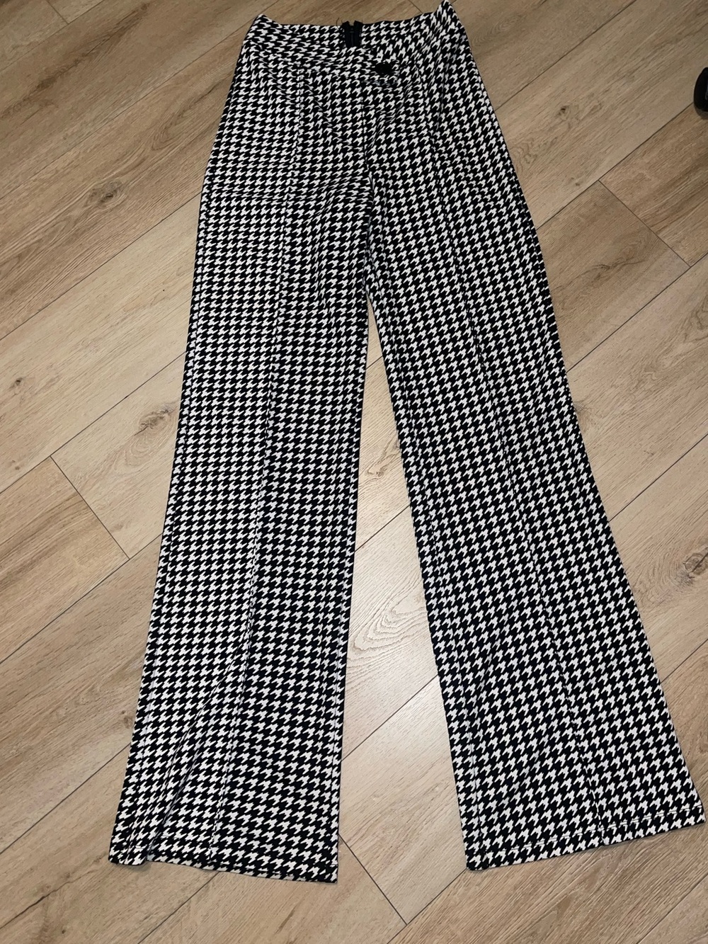 Fashion Nova Black & White Houndstooth Wide-Leg Pants